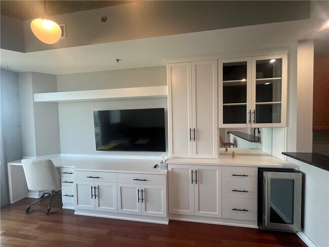 Building Photo - 855 Peachtree St NE