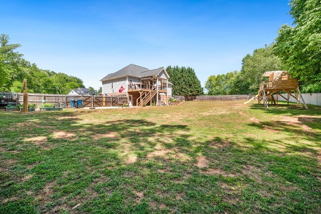 Building Photo - Furnished Pet Friendly Rental in Davie County with Flexible Lease Length!
