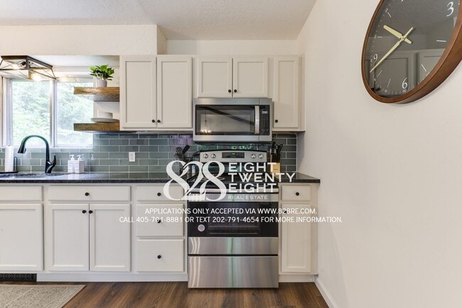 Building Photo - Talk About Unique! MUST SEE 3 bed/2 bath P...
