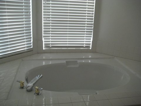 Building Photo - Gorgeous Canyon Crest Home Move In Ready!!