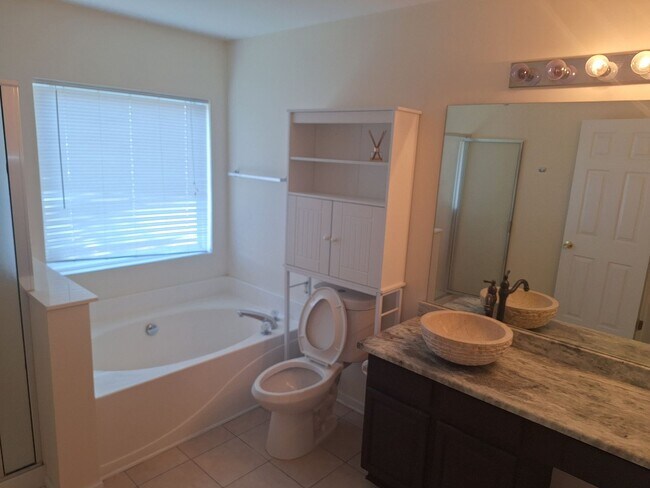 Building Photo - Wonderfully Remodeled Three Bedroom Home i...