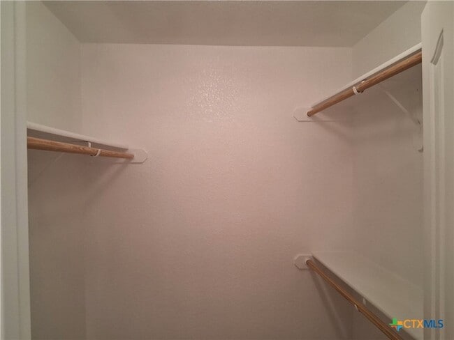 Building Photo - 2604 Green Giant Dr