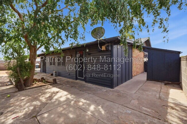 Building Photo - 4232 W Keim Dr