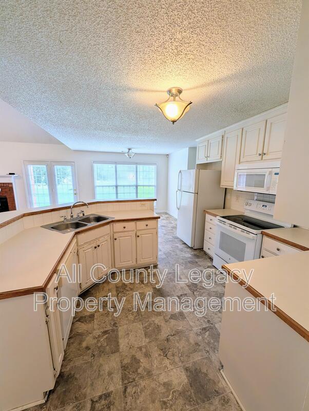 Building Photo - 1491 Elena Dr
