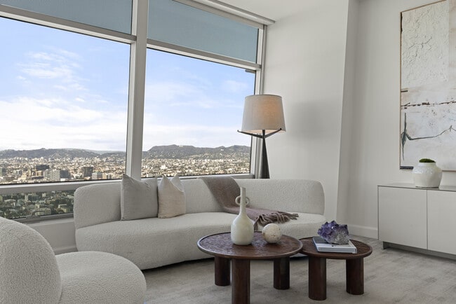 Building Photo - 900 W Olympic Blvd