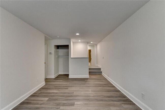 Building Photo - 3914 Granger Dr