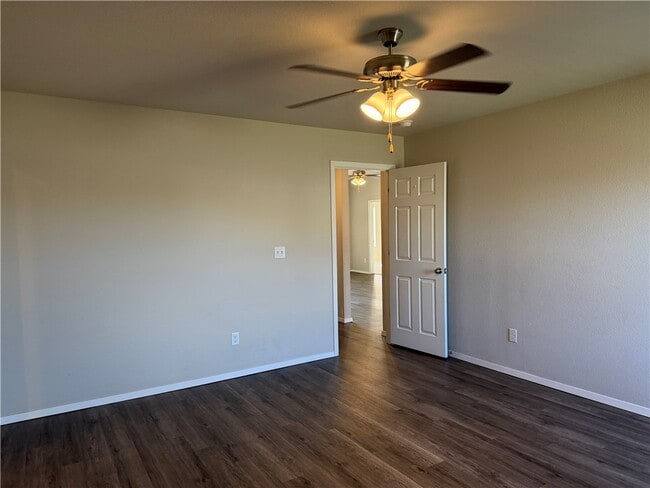Building Photo - 6701 SW Chalkstone Rd