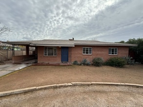 Building Photo - 929 S 4th Ave