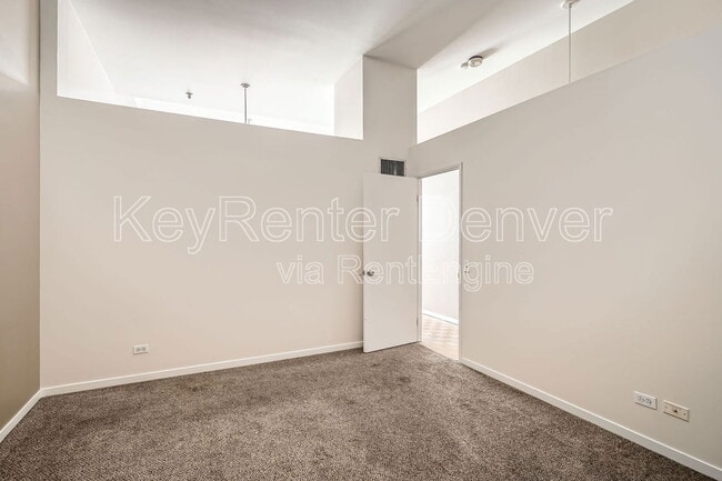 Building Photo - 720 16th St St