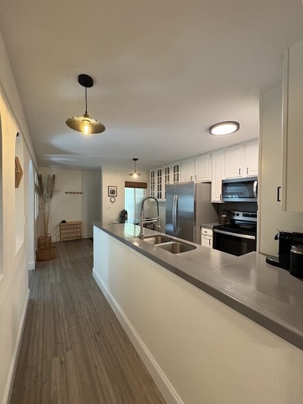 Building Photo - 13724 Ruette Le Parc