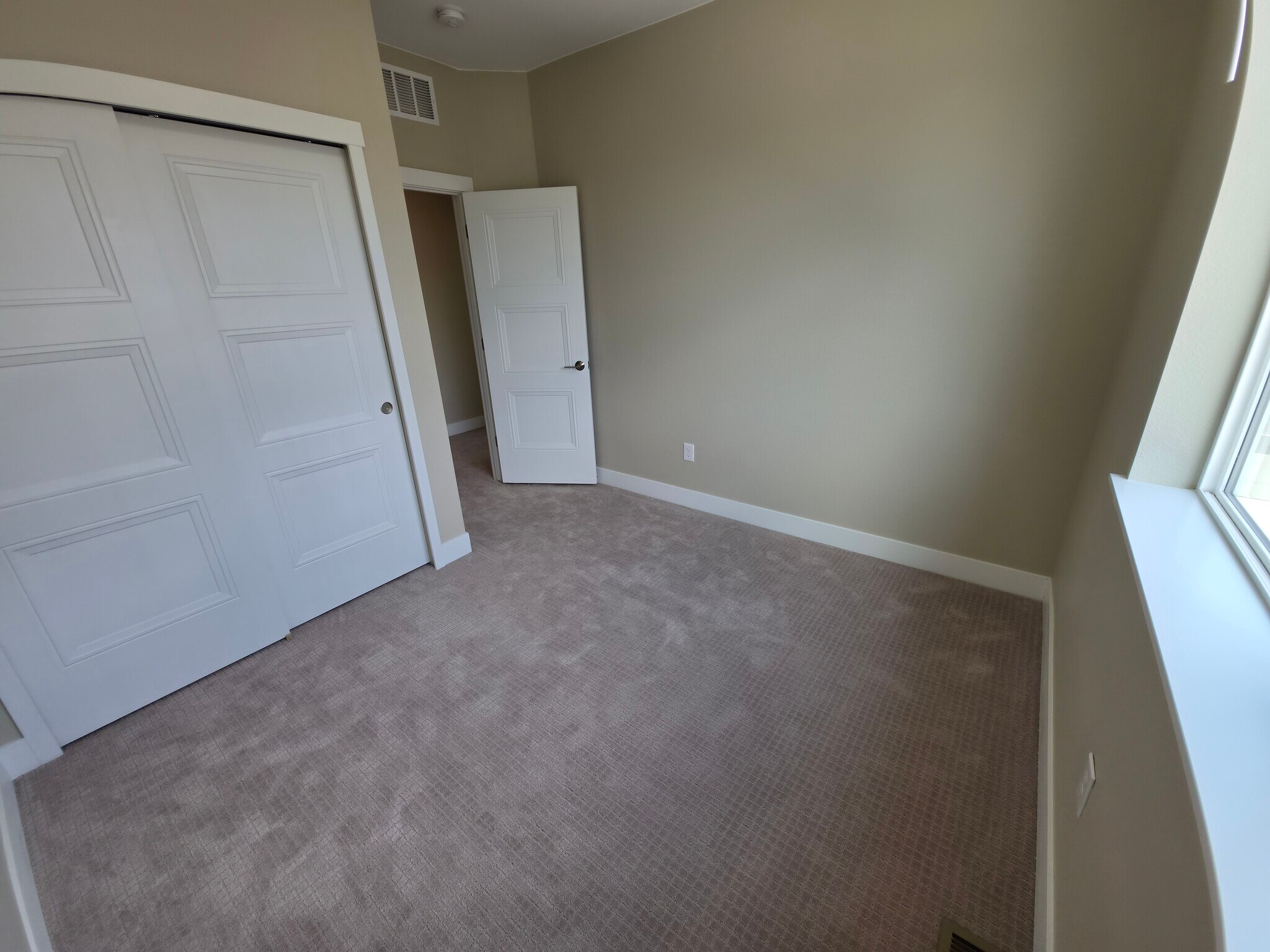 Third bedroom - 2220 S McIntyre St