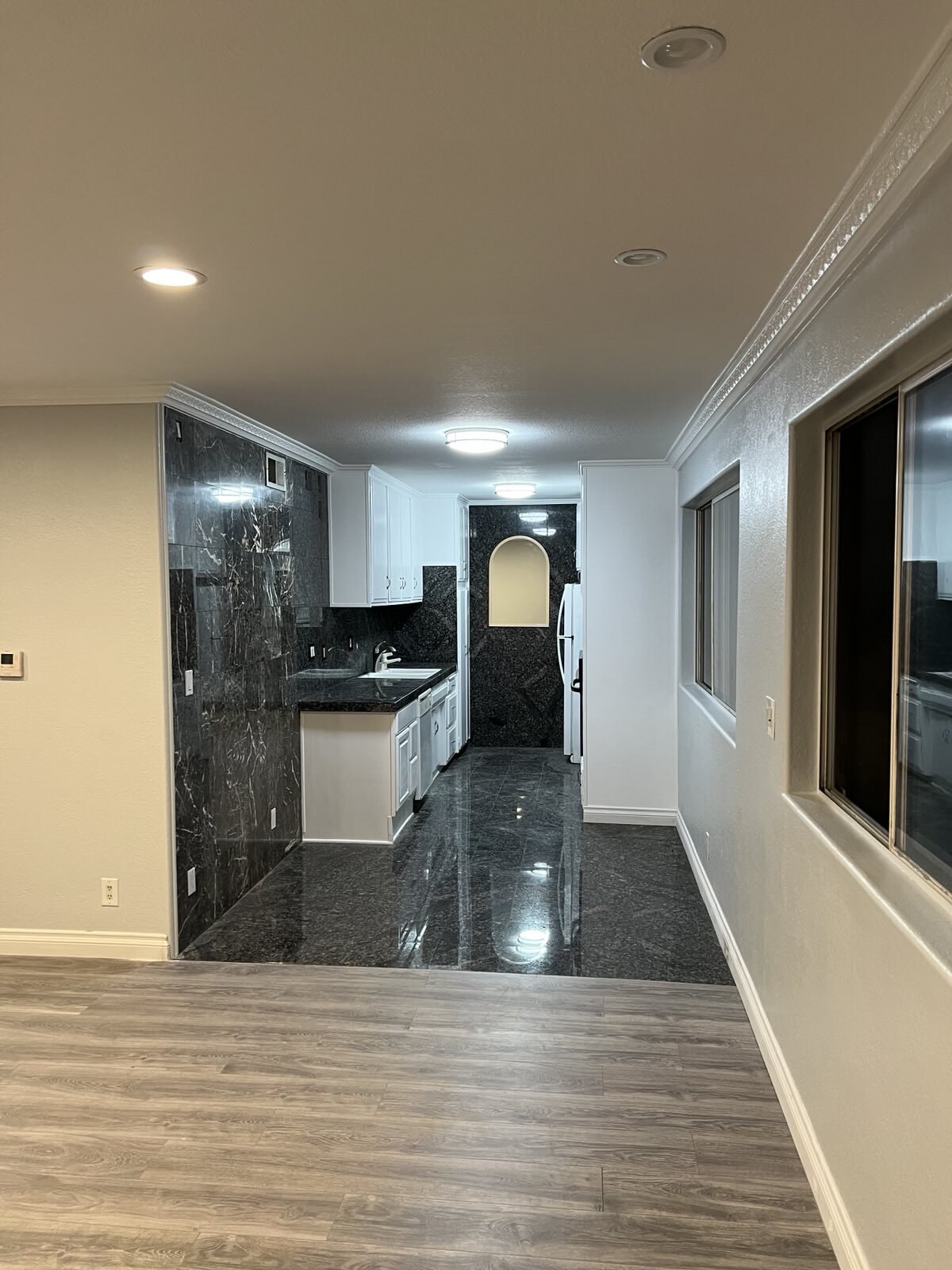 Building Photo - 6160 Whitsett Ave