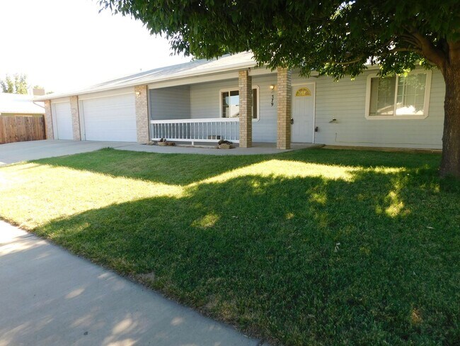 Building Photo - 579 Darby Dr
