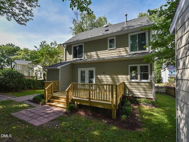 Building Photo - 4916 Royal Adelaide Way