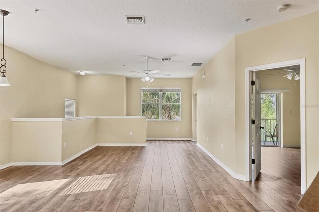 Building Photo - 3821 Parkridge Cir