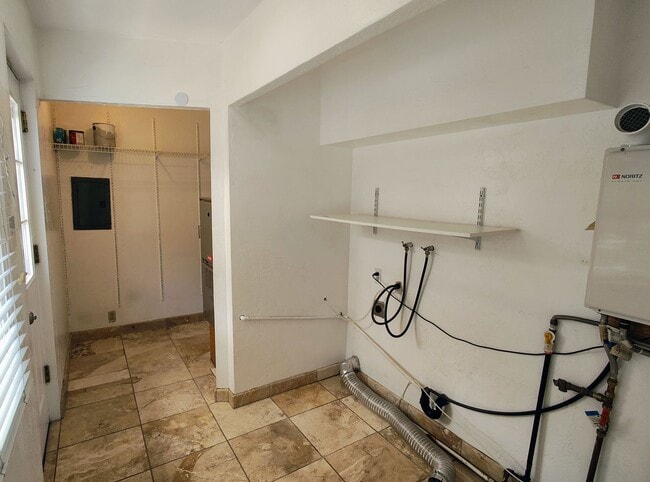 Building Photo - 3 Bd 1 Bath Home Includes Yard Care