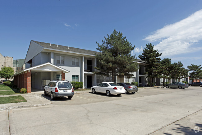 Primary Photo - Keys East Apartments