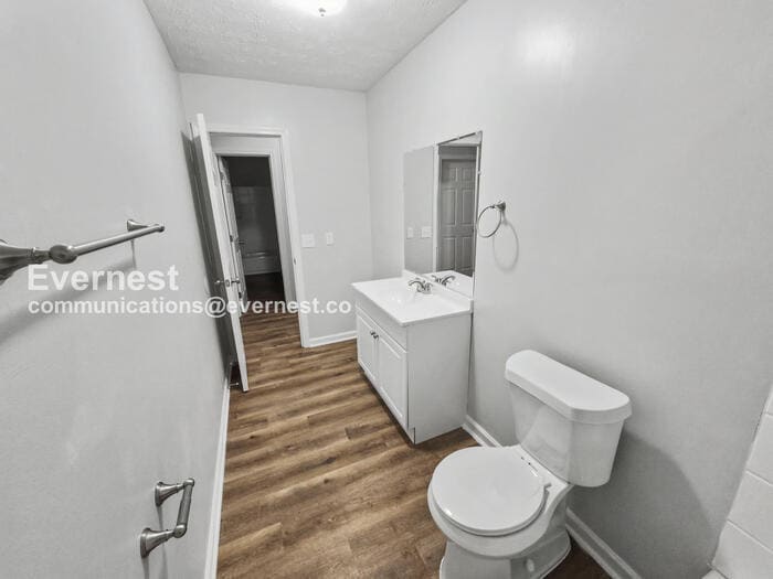 Building Photo - 234 Elm Pl