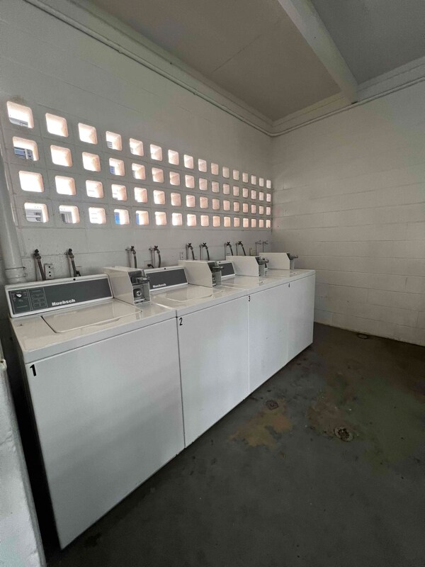 Building Photo - 87-127-127 Helelua St