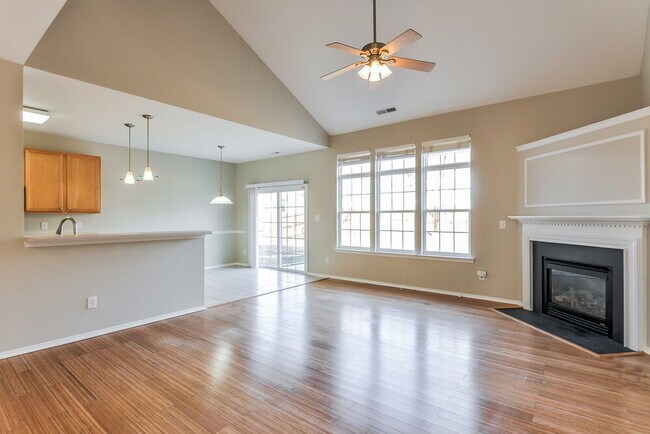 Building Photo - 3009 Satinwood Dr