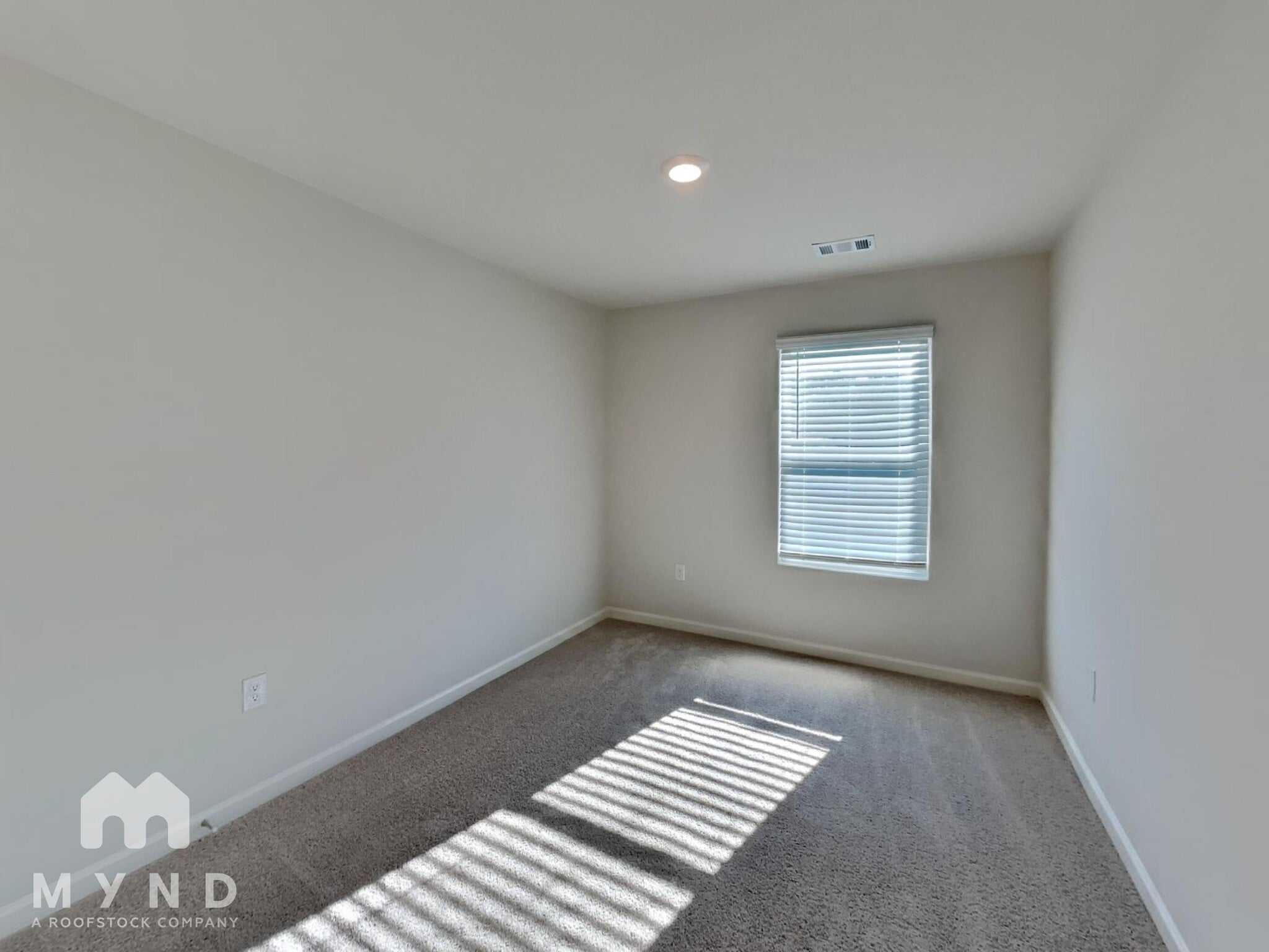 Building Photo - 1005 N 2nd Ave NW