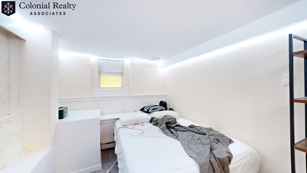 Building Photo - 277 Marlborough St