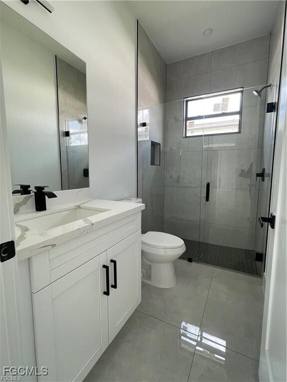 Building Photo - 3221 Vera Ct