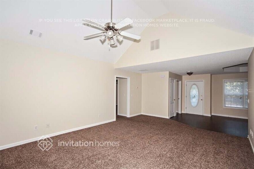 Building Photo - 3061 Ridgeview Dr