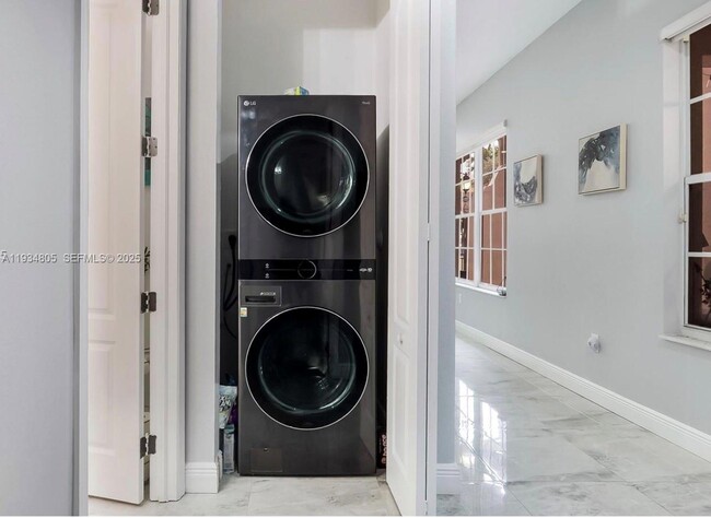 Building Photo - 14709 SW 6th St