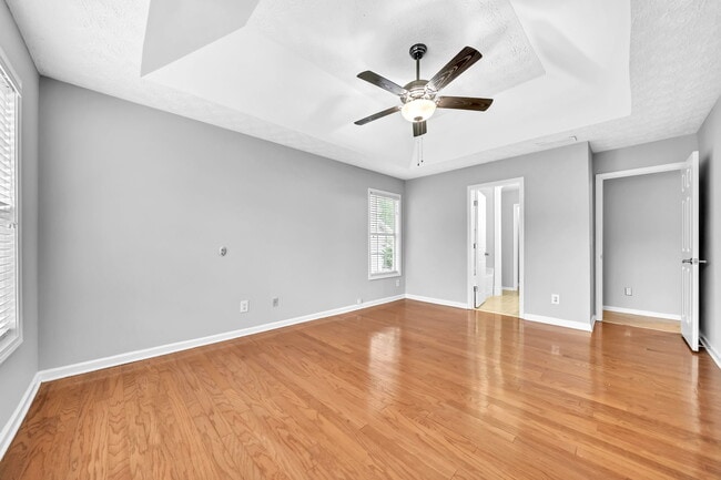 Building Photo - 825 Chatham Park Dr SW