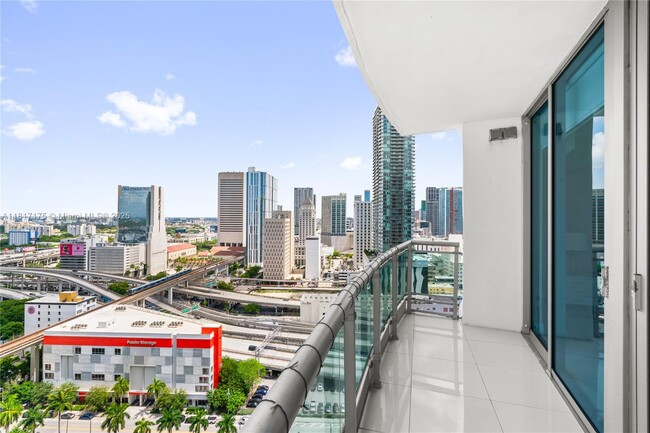Building Photo - 350 S Miami Ave