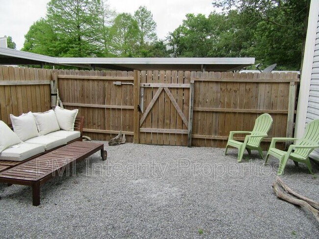 Building Photo - 8441 E Cypress Point Ct