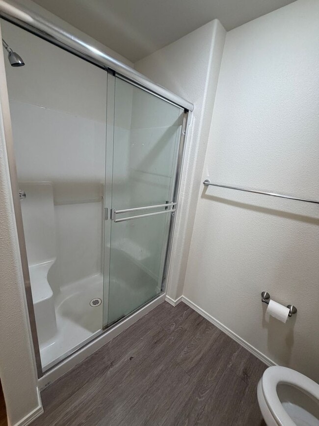 Building Photo - 3 bed 3.5 bath Townhome available on Rd 68!