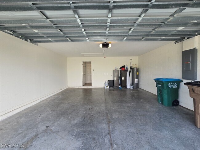 Building Photo - 120 NW 25th Ave