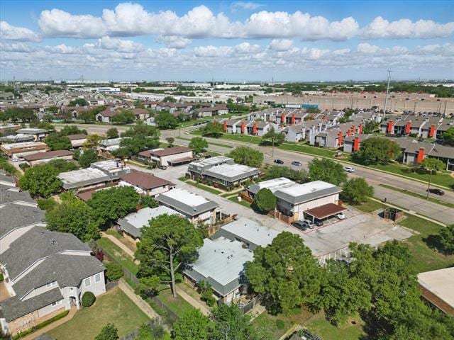 Building Photo - 2700 Stonehaven Ct