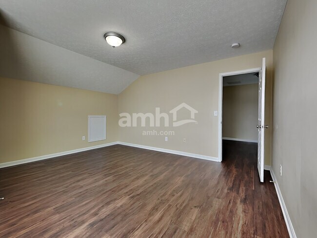 Building Photo - 9770 Soaring Breezes