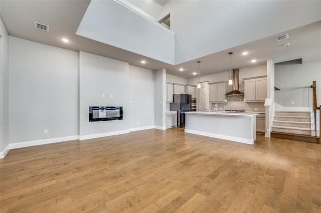 Building Photo - 12919 Cooper River Trl