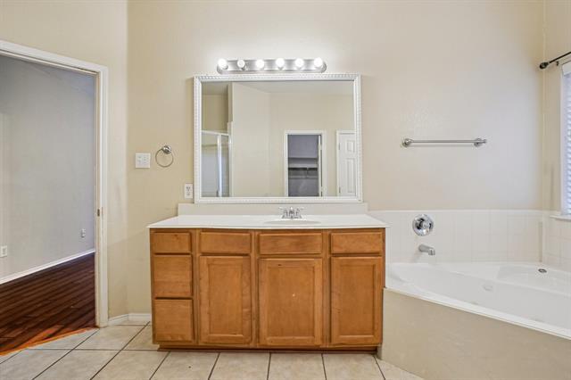 Building Photo - 5568 Imperial Meadow Dr