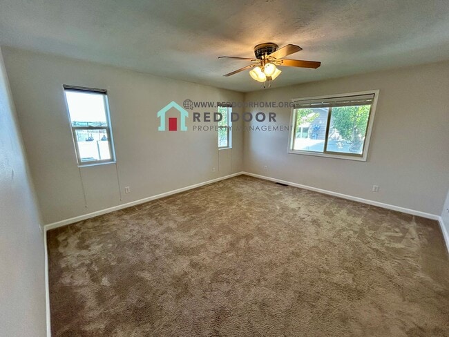 Building Photo - Modern 4 Bed, 3 Bath Home – Pet Friendly w...