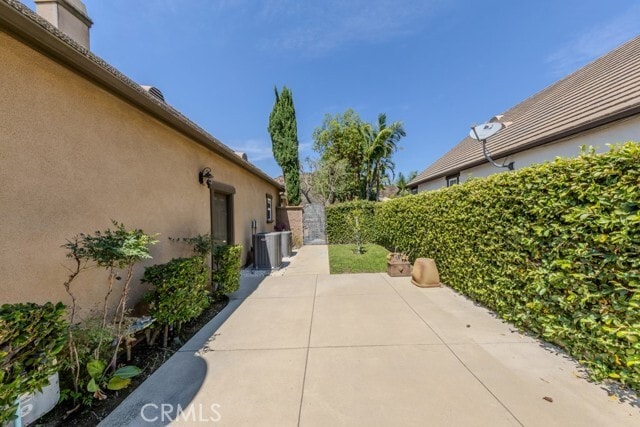 Building Photo - 3811 Belgain Ln