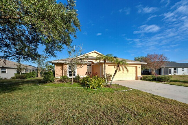 Building Photo - 2134 Boxwood St