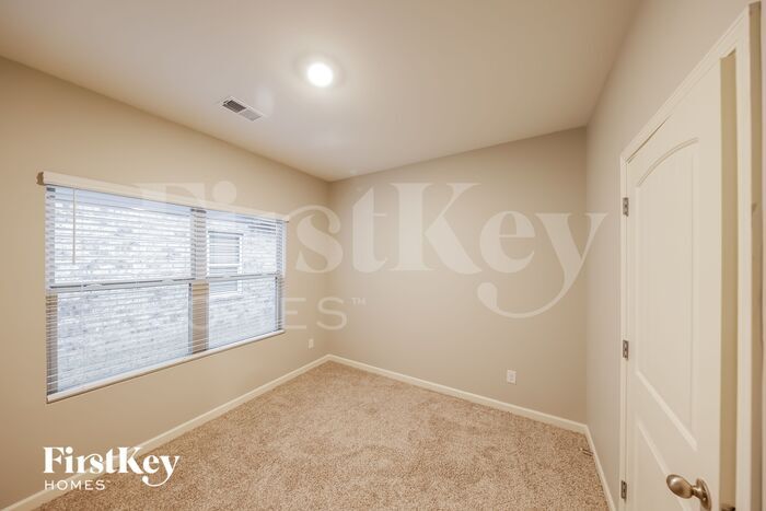 Building Photo - 3502 Burlington Dr