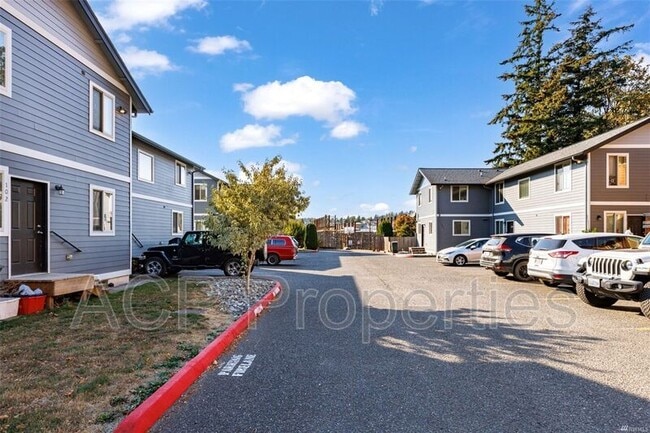Building Photo - 5895 Cedar St