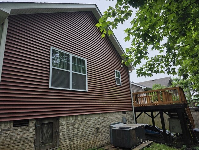 Building Photo - 172 Porters Bluff Rd