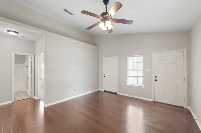 Building Photo - 21307 Snowblossom Ln