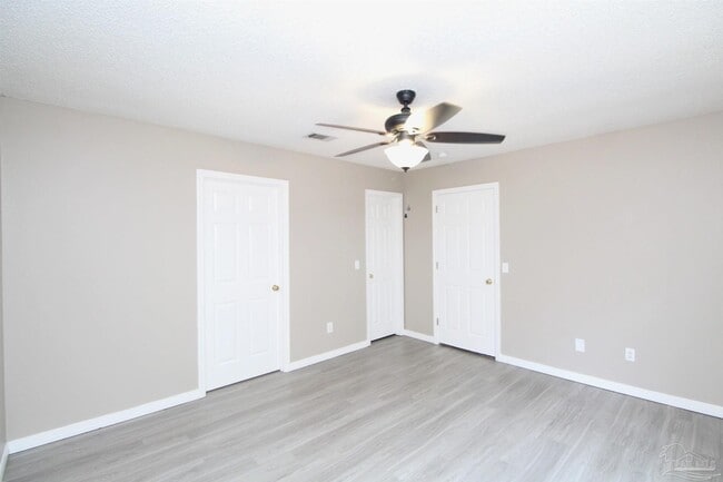 Building Photo - 6923 Cedar Ridge Cir