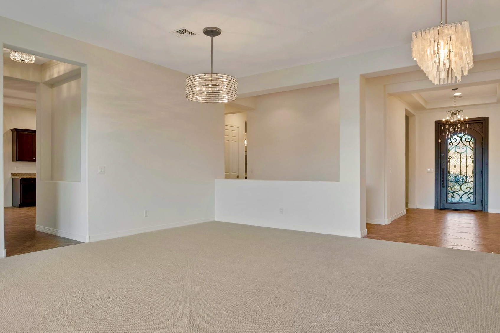 Building Photo - 3750 E SAWTOOTH DR