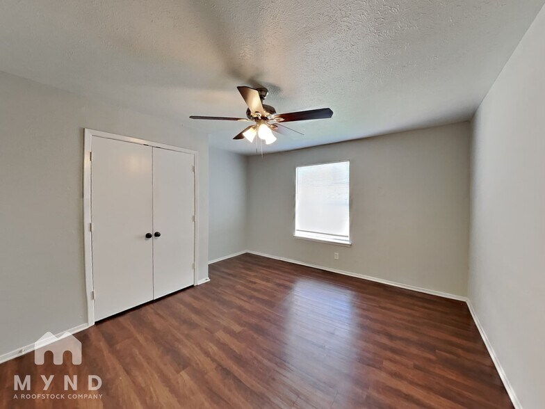Building Photo - 7145 Romford Way