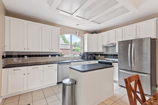 Building Photo - 14618 Oxwick Cir