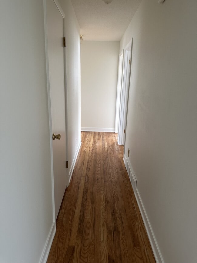 Building Photo - 3207 90th St